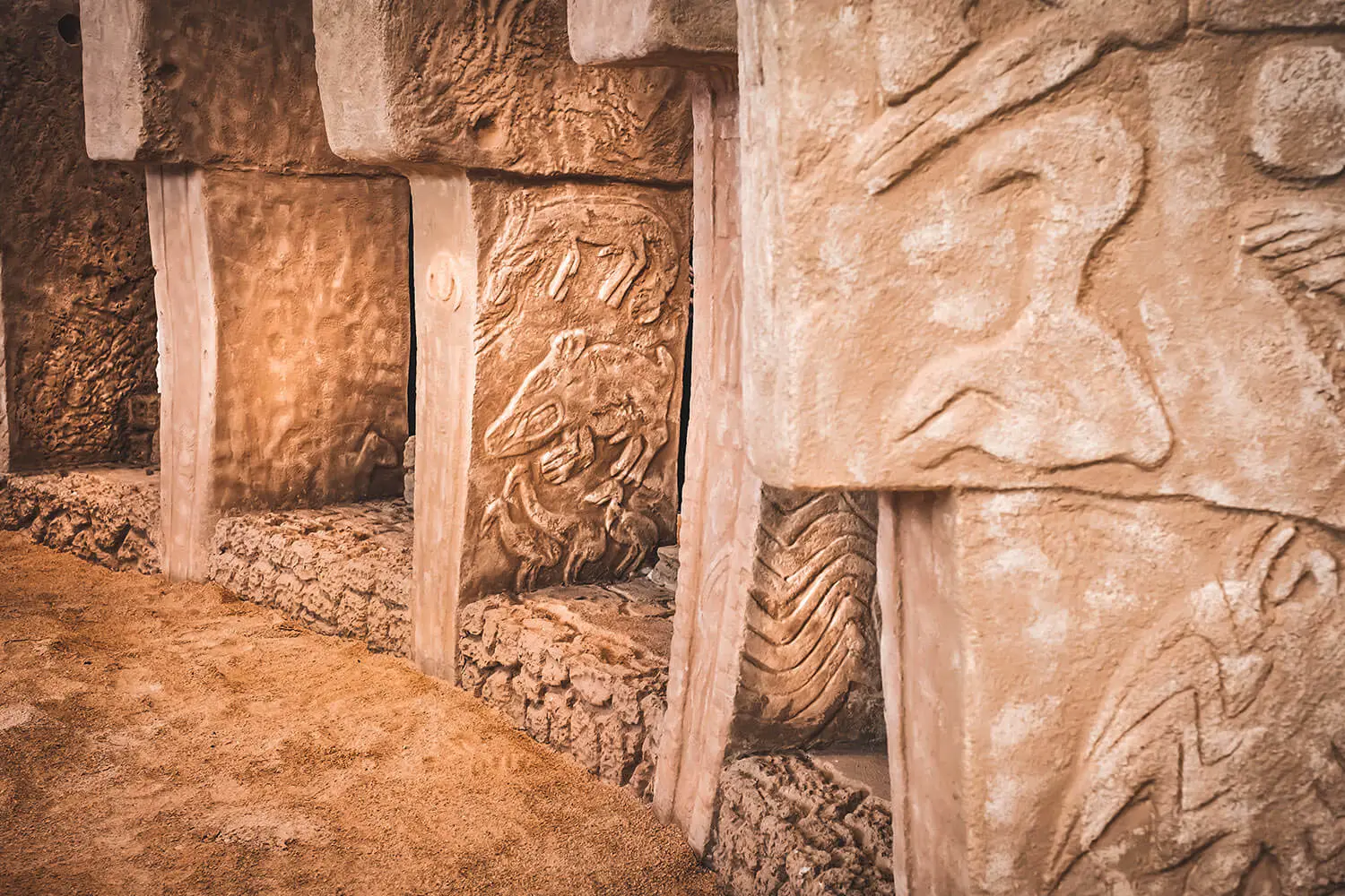 Animal reliefs carved on a pillar at Göbeklitepe