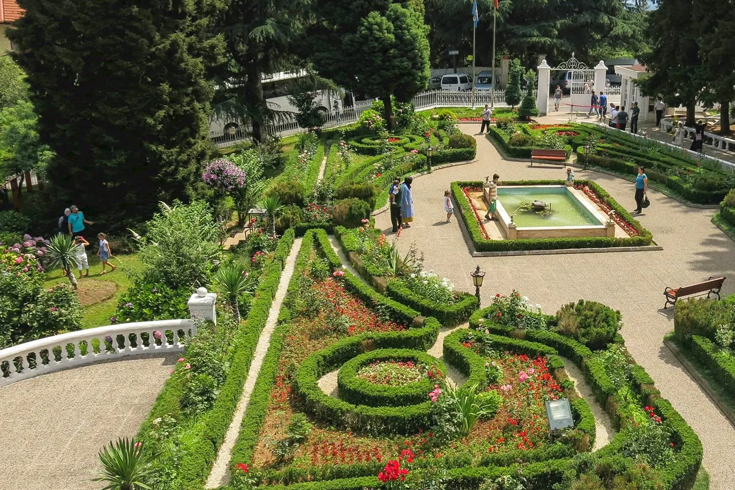The formal garden of the Atatürk Mansion