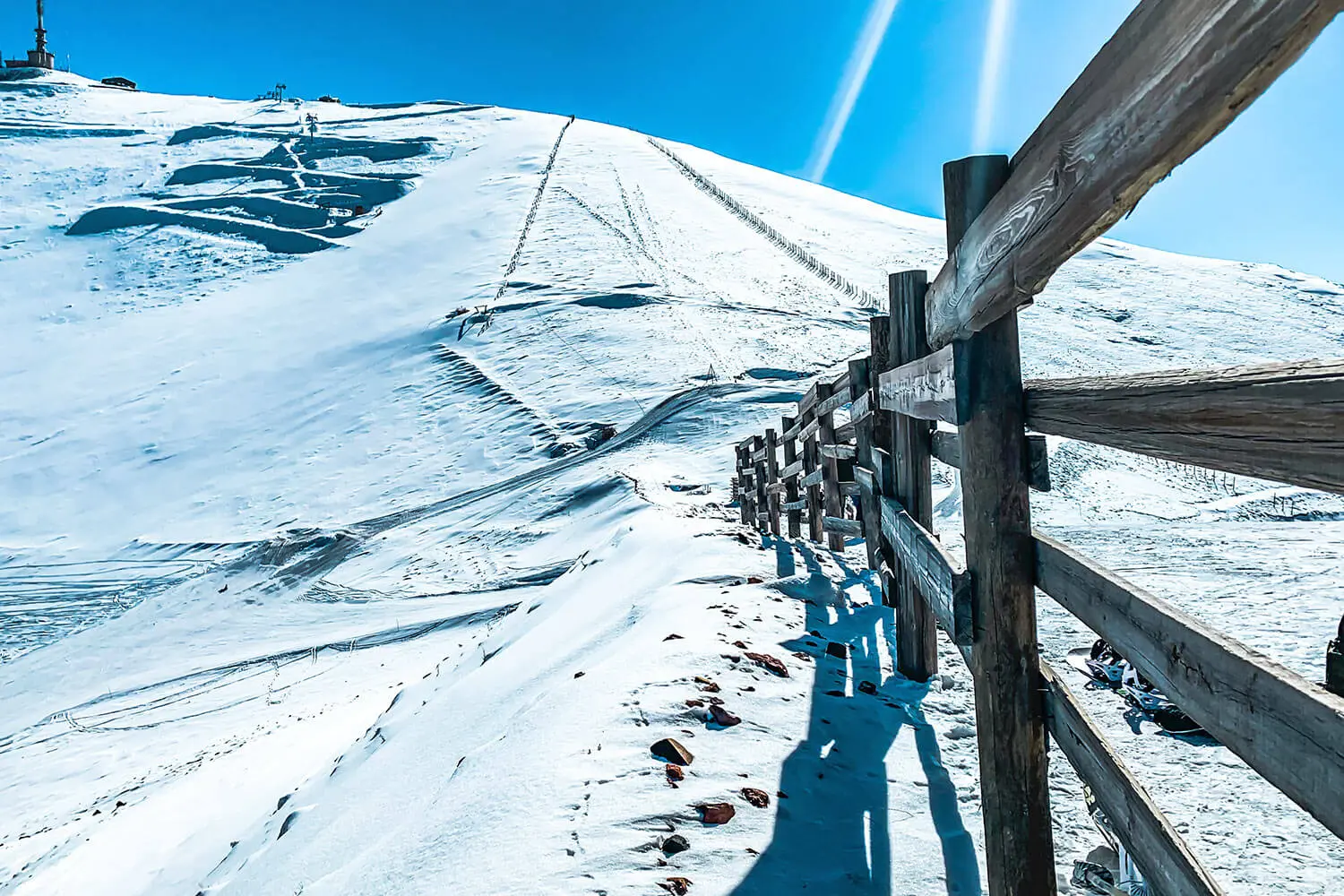 Fresh snow on the ridges of Palandöken