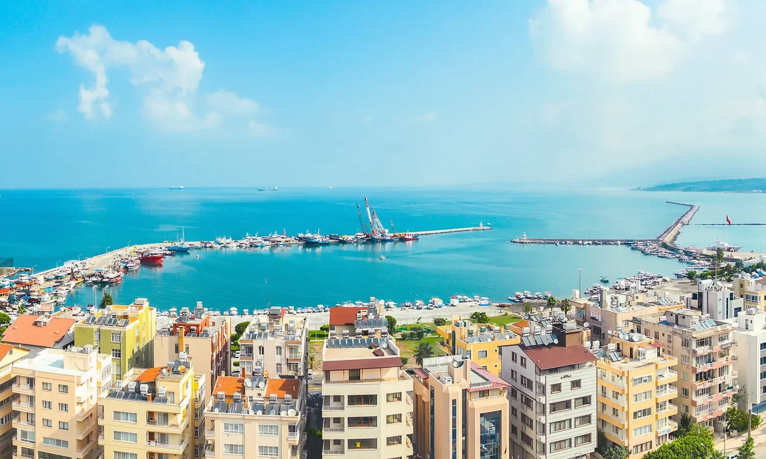 İskenderun's harbour and the Gulf of İskenderun