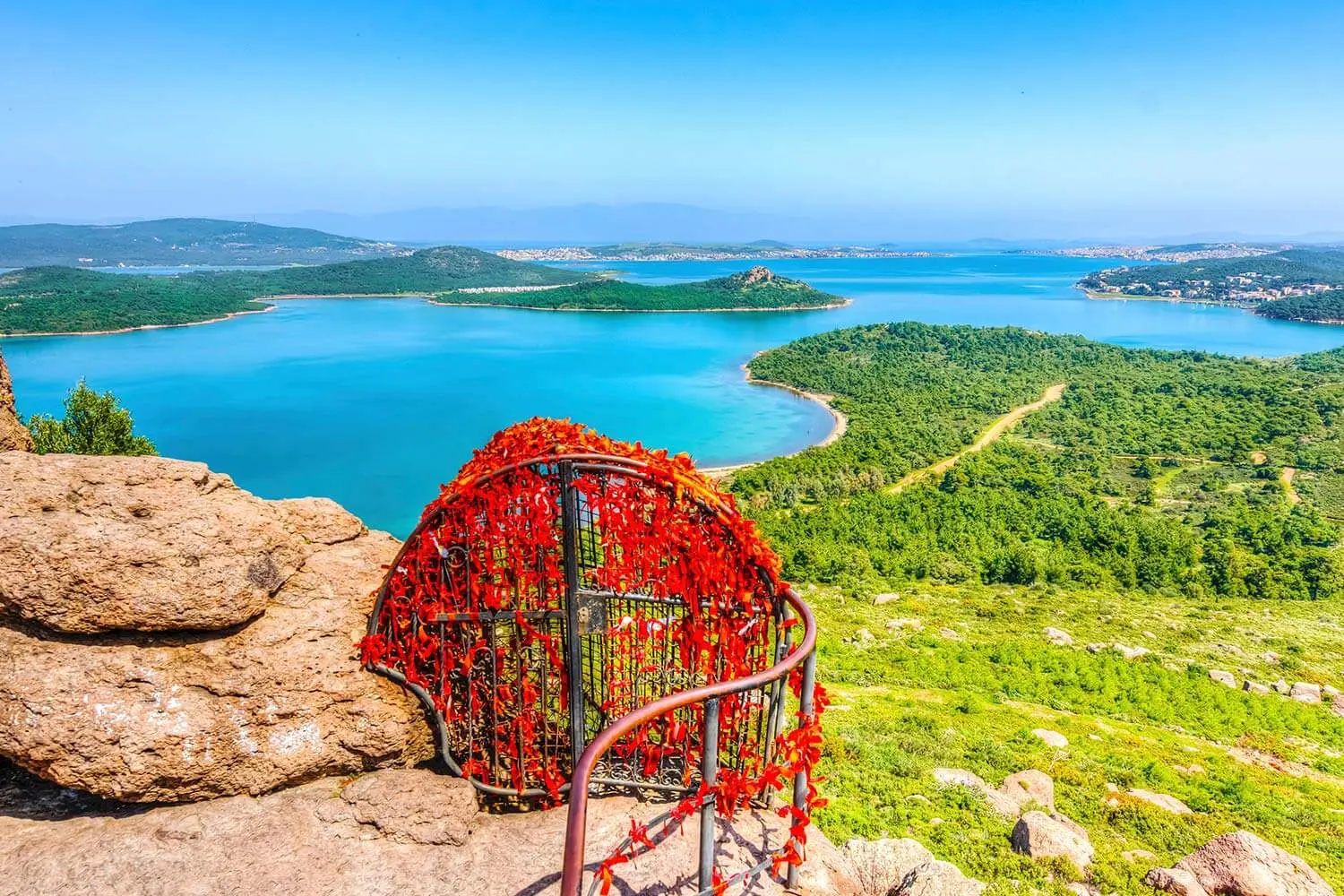 The islands of Ayvalık from Şeytan Sofrası