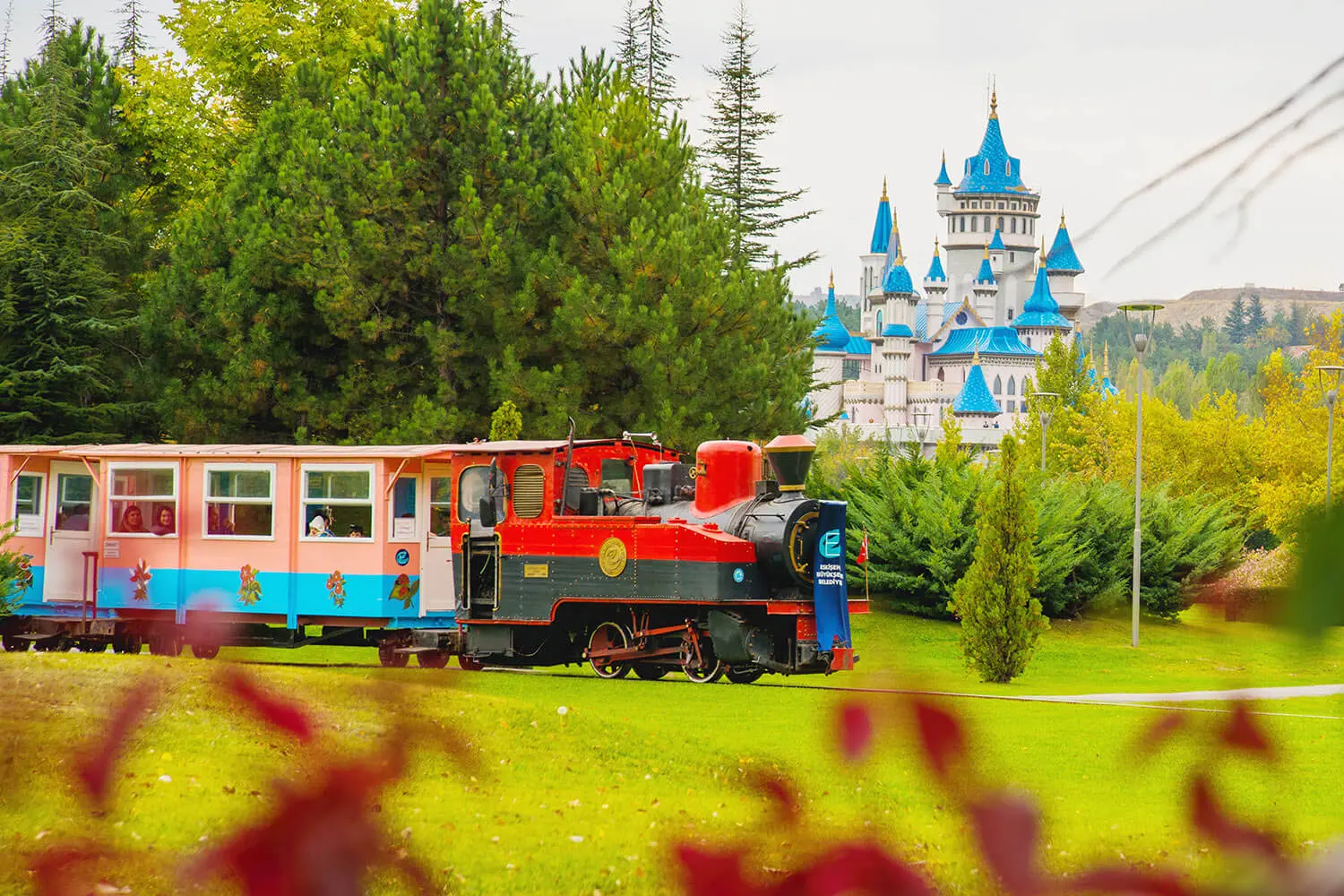 The miniature train and castle in Sazova Park