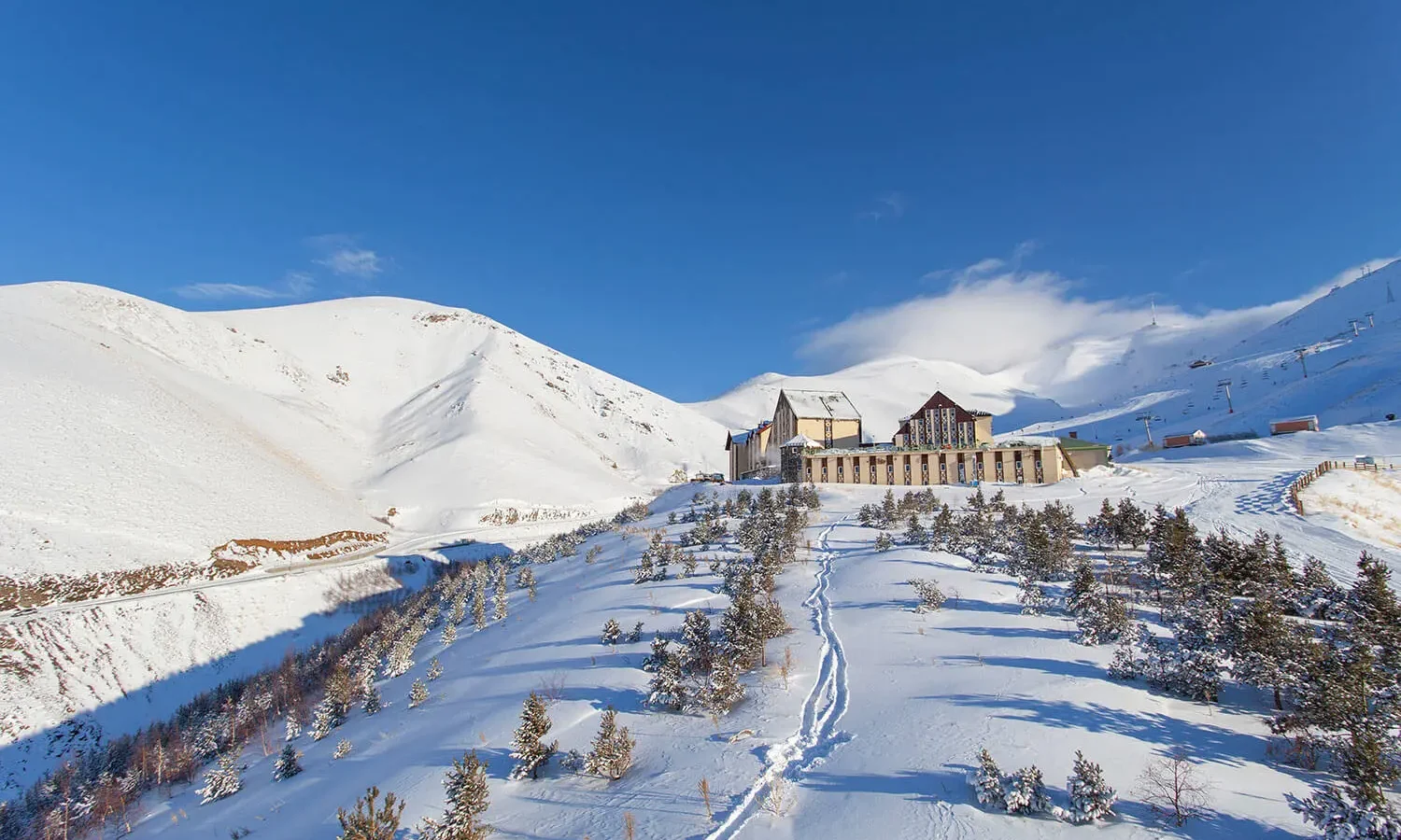 Ski slopes and a hotel on Mount Palandöken